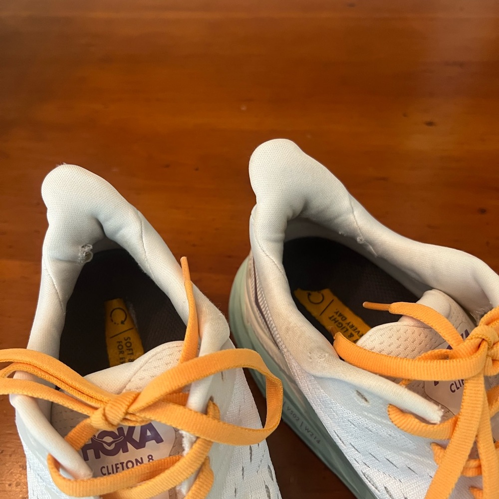 Hoka Clifton 8 in Blanc De Blanc